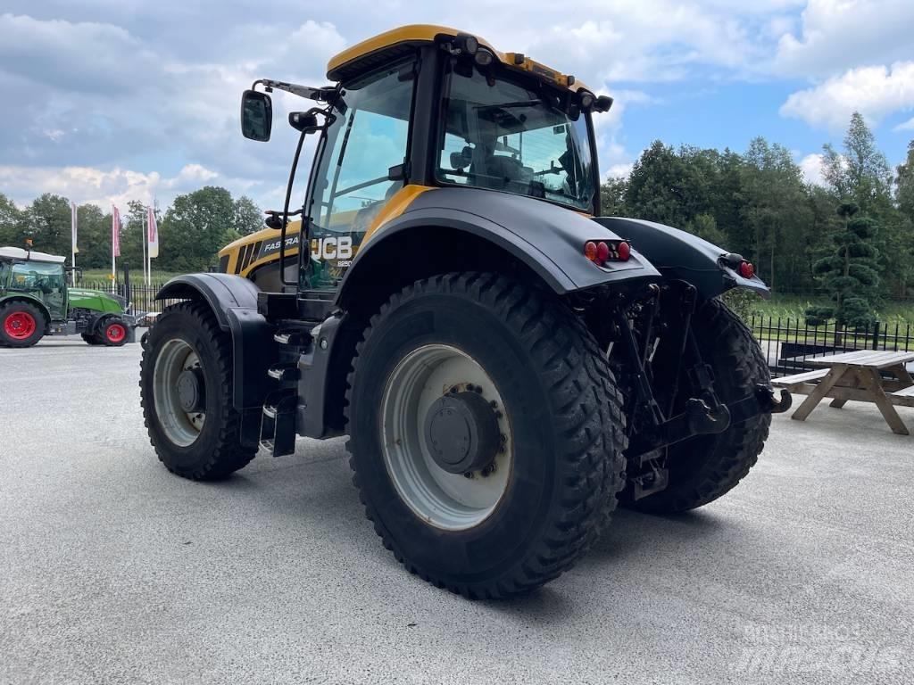 JCB Fastrac 8250 Traktori