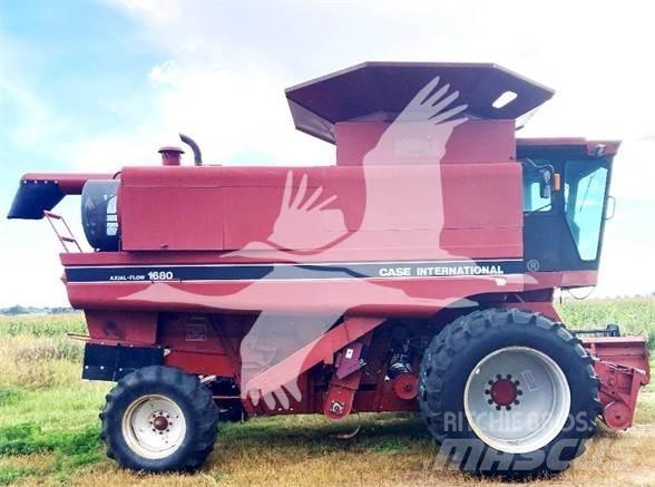 Case IH 1680 Ražas novākšanas kombaini