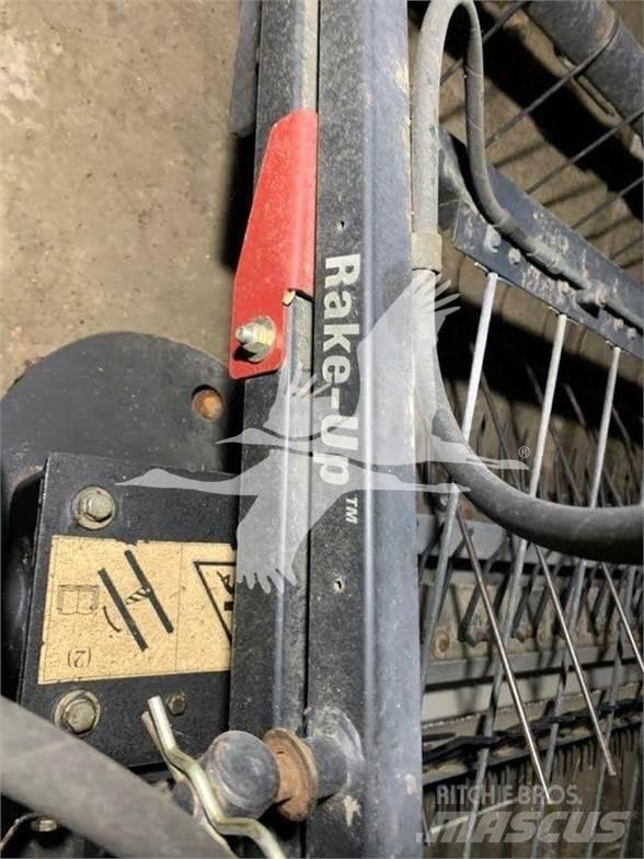 Case IH 2015 Ražas novākšanas galvas