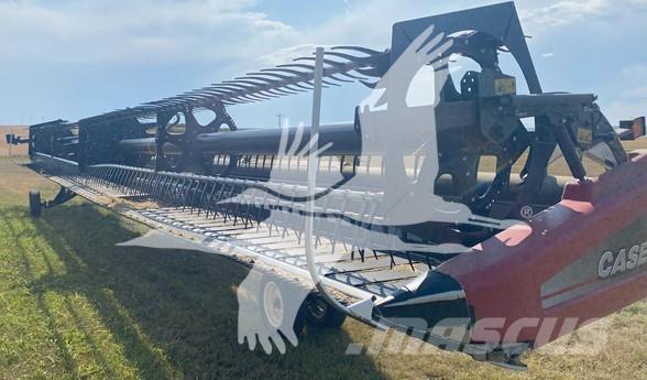 Case IH 2152 Ražas novākšanas galvas