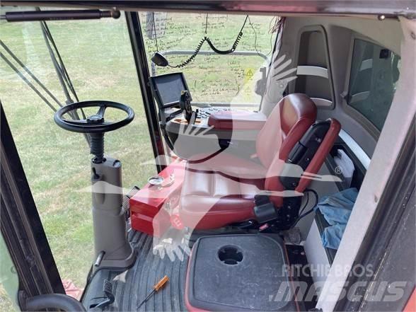 Case IH 8240 Ražas novākšanas kombaini