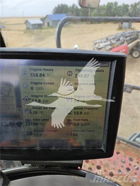 Case IH 8250 Ražas novākšanas kombaini