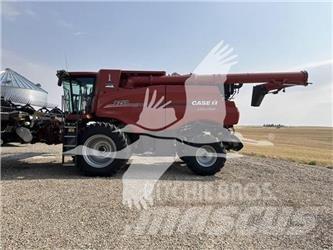Case IH 8250 Ražas novākšanas kombaini