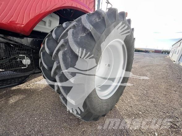Case IH 8250 Ražas novākšanas kombaini