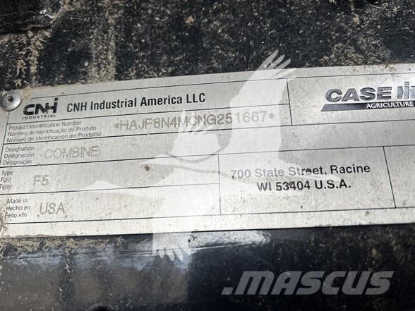 Case IH 8250 Ražas novākšanas kombaini