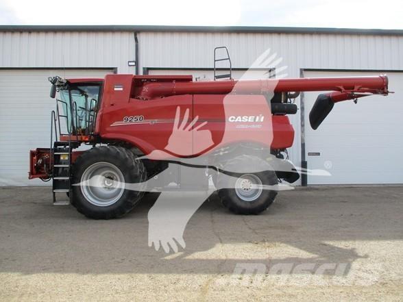 Case IH 9250 Ražas novākšanas kombaini