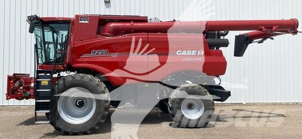 Case IH 9250 Ražas novākšanas kombaini