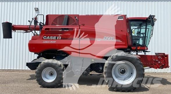 Case IH 9250 Ražas novākšanas kombaini
