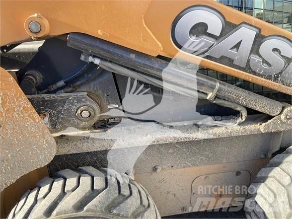 CASE SV300 Lietoti riteņu kompaktiekrāvēji