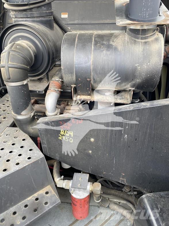 Gleaner R65 Ražas novākšanas kombaini