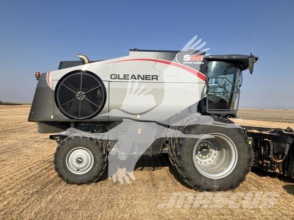 Gleaner S98 Ražas novākšanas kombaini