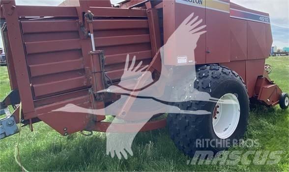 Hesston 4910 Ķīpu preses
