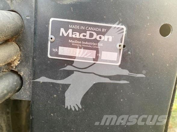 MAC DON FD70 Ražas novākšanas galvas