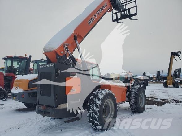 SkyTrak 10054 Teleskopiskie manipulatori