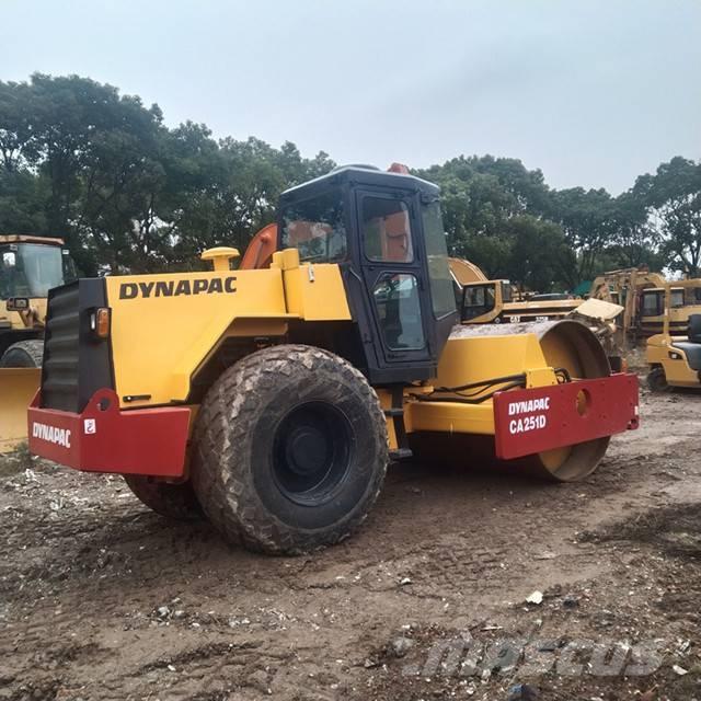 Dynapac CA 251 D Vienvalča grunts veltņi