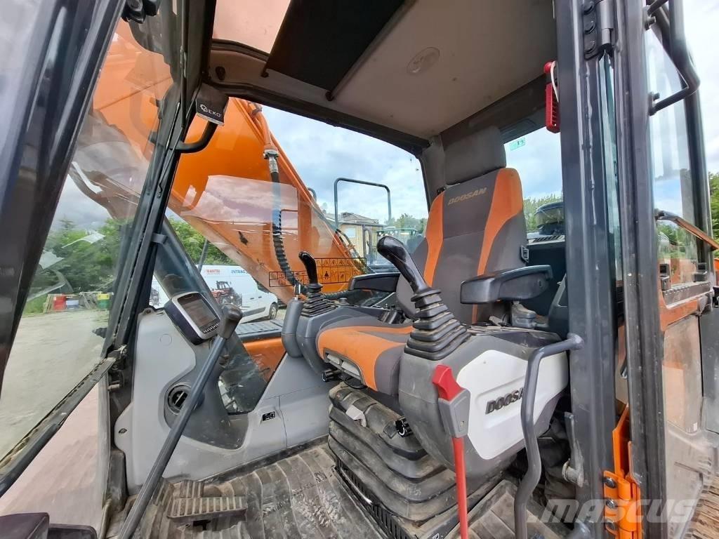 Doosan DX 225 LC-5 Kāpurķēžu ekskavatori