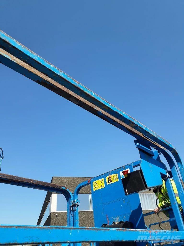 GENIE GS4047 Šķerveida pacēlāji