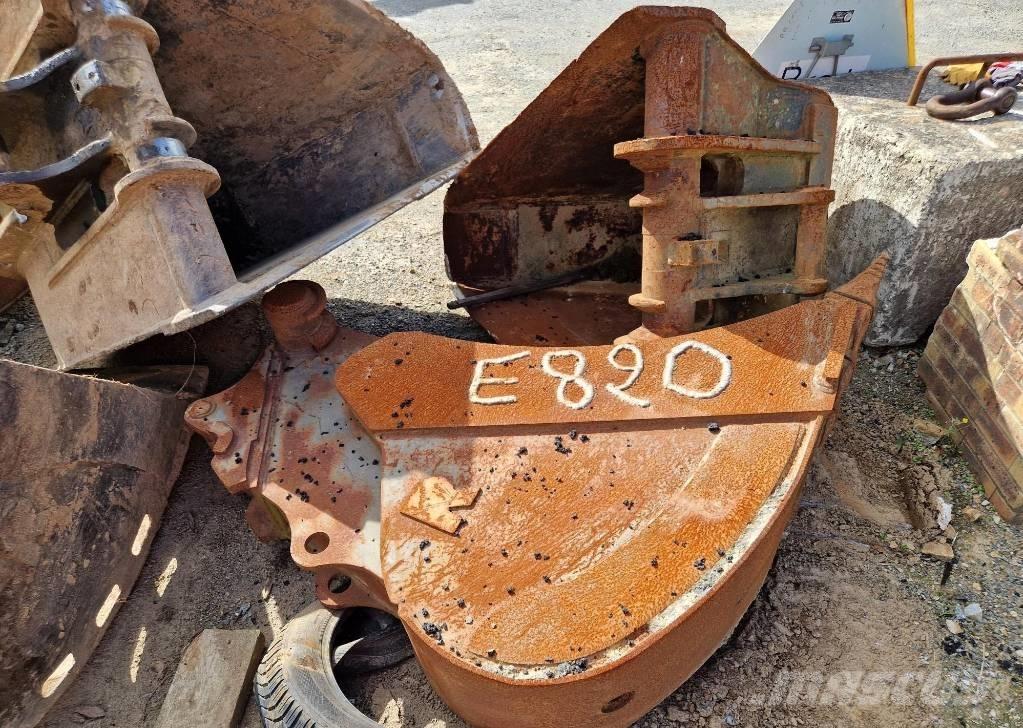 JCB JS 145 W Ekskavatori uz riteņiem