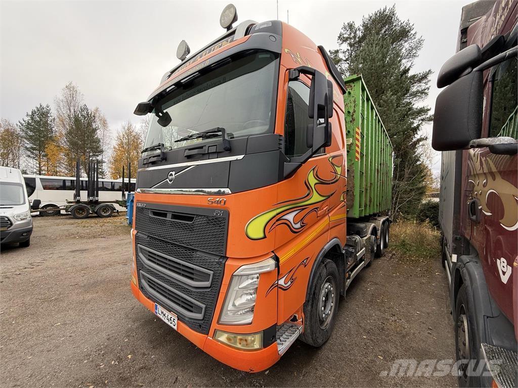 Volvo FH13 540 8X2 Treileri ar āķi