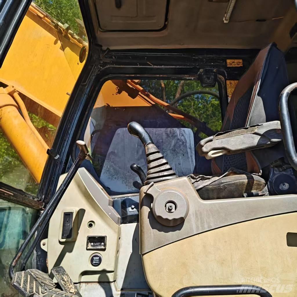 Hyundai Robex 305-7 Kāpurķēžu ekskavatori