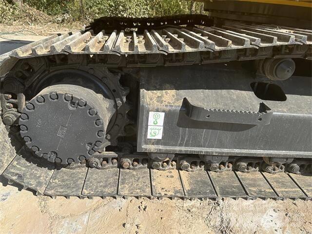 Komatsu PC200-8 Kāpurķēžu ekskavatori