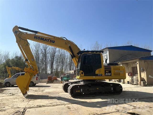 Komatsu PC200-8 Kāpurķēžu ekskavatori