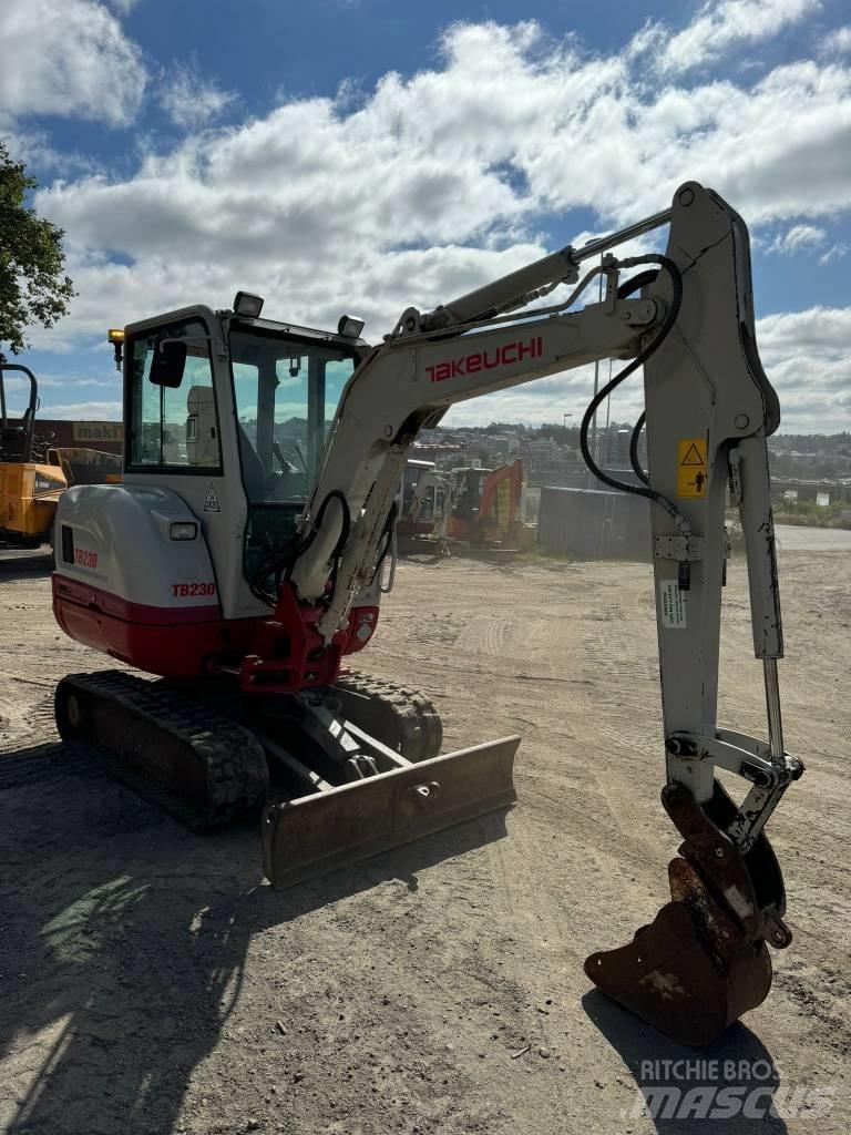 Takeuchi TB 230 Mini ekskavatori < 7 t