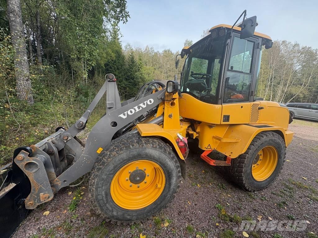 Volvo L 35 G Iekrāvēji uz riteņiem