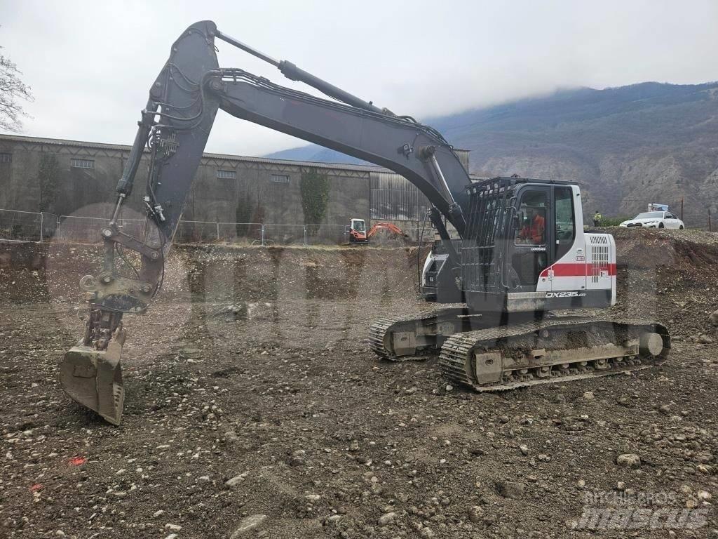 Doosan DX 235 LCR Kāpurķēžu ekskavatori