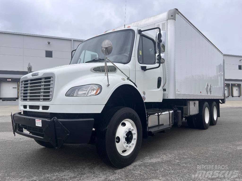 Freightliner M 106 Furgons