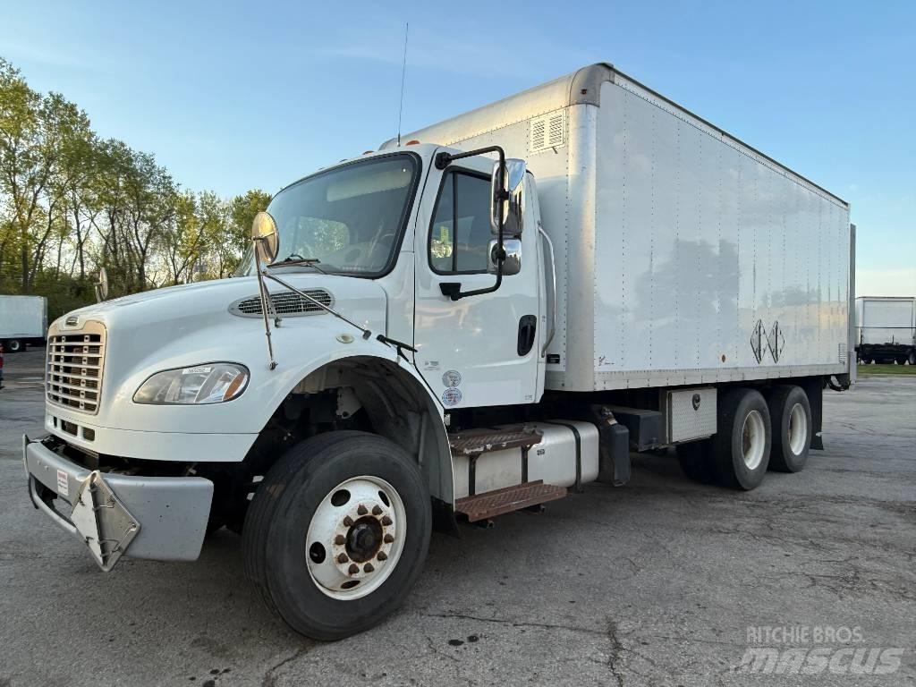 Freightliner M 106 Furgons