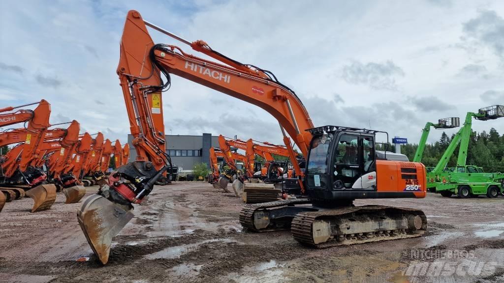 Hitachi ZX250LC-6 Kāpurķēžu ekskavatori