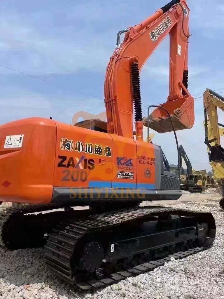 Hitachi ZX 200-3 Kāpurķēžu ekskavatori