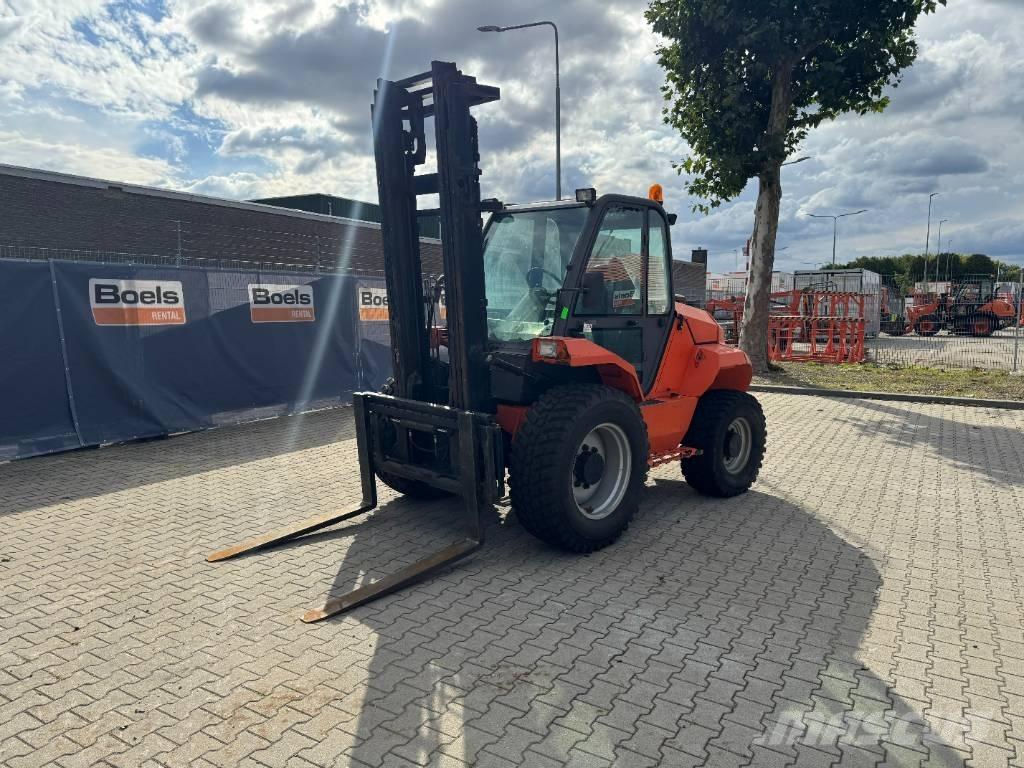 Manitou M30-4 Tehnika ar dīzeļa dzinēju