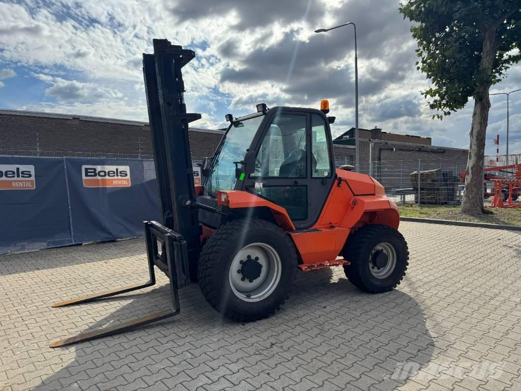 Manitou M30-4 Tehnika ar dīzeļa dzinēju