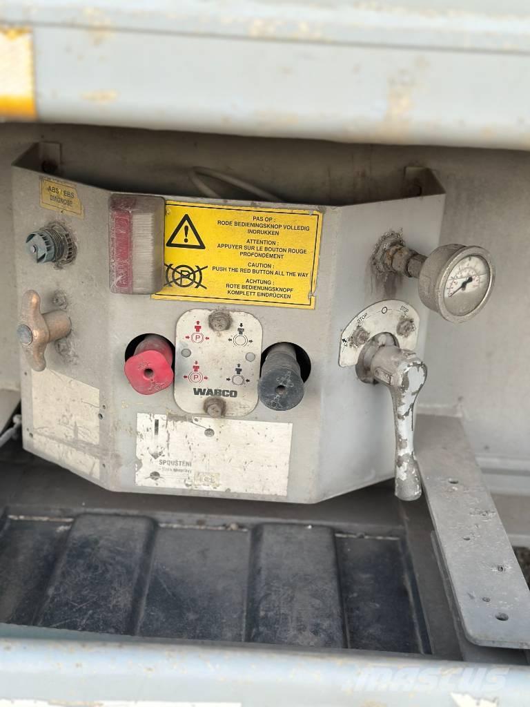 Stas SZ 336 V Piekabes pašizgāzēji