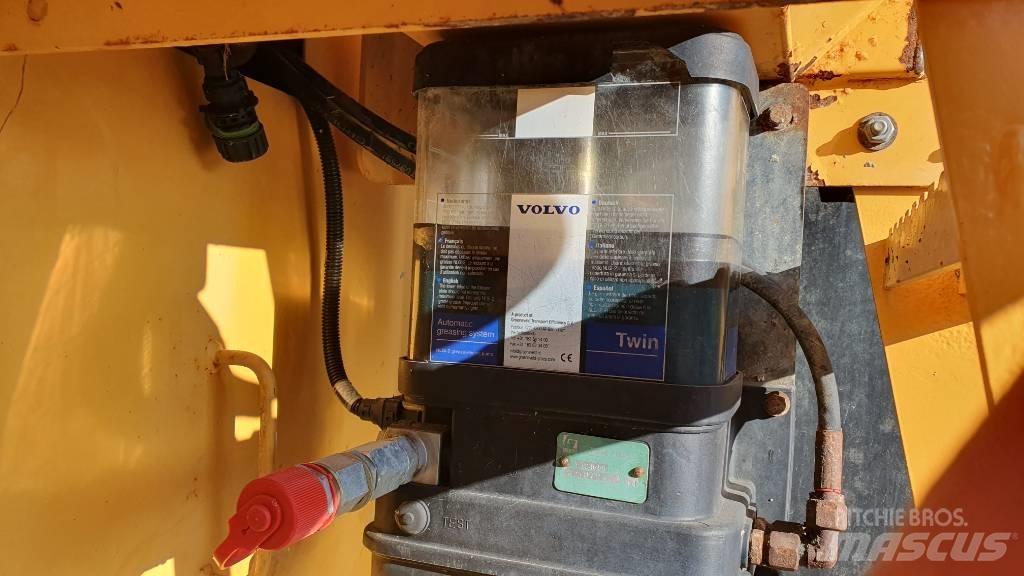 Volvo L 120 G Iekrāvēji uz riteņiem