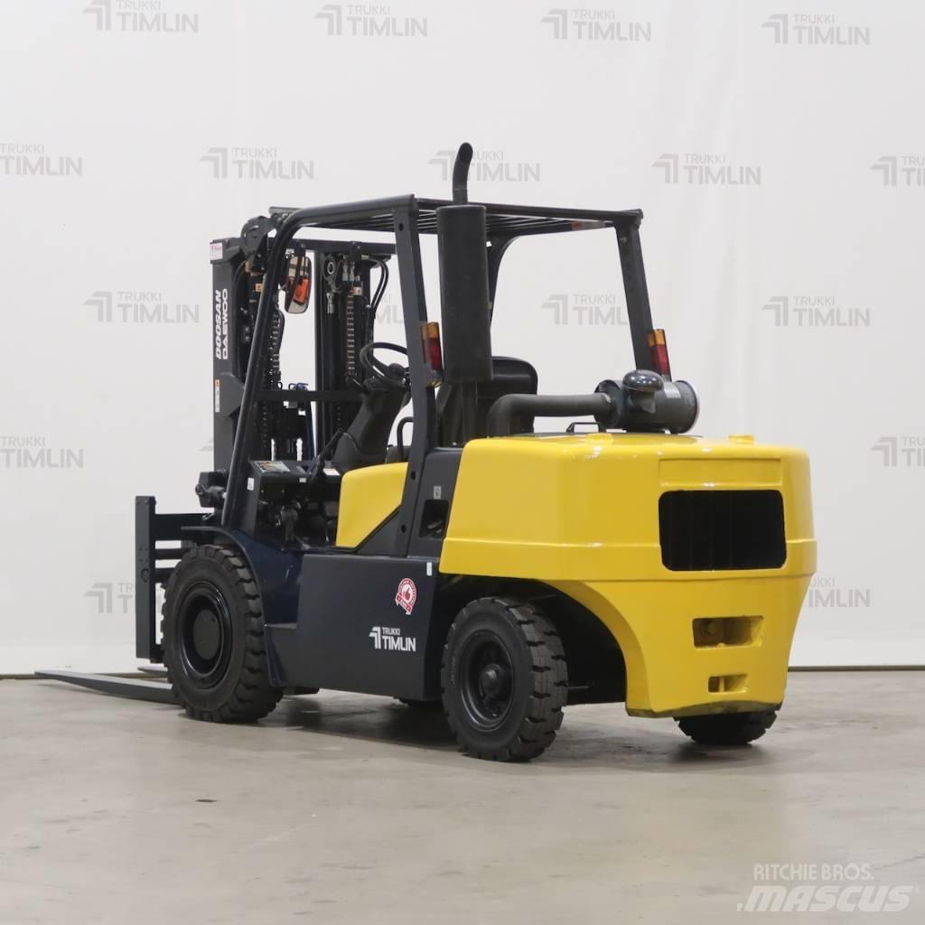 Doosan D50C-2 Tehnika ar dīzeļa dzinēju