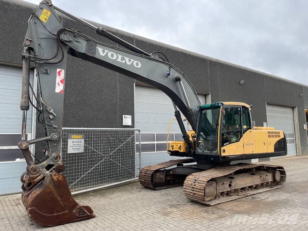 Volvo EC240C Kāpurķēžu ekskavatori