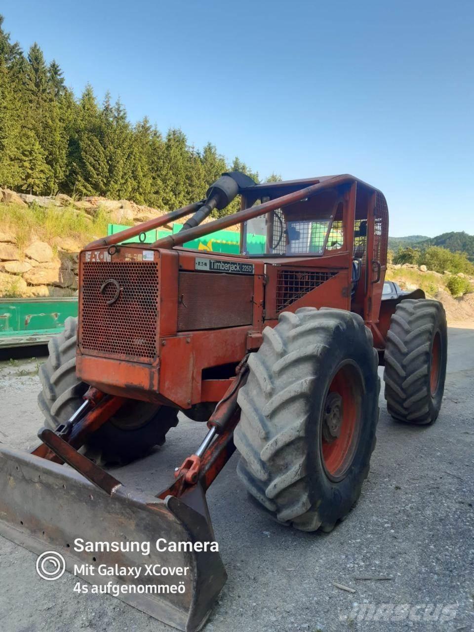 Timberjack 225 D Šķeldotāji
