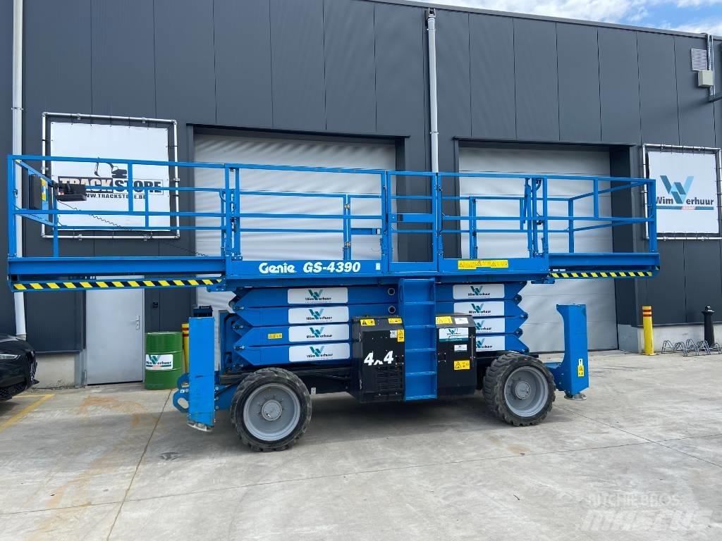 Genie GS 4390 Šķerveida pacēlāji
