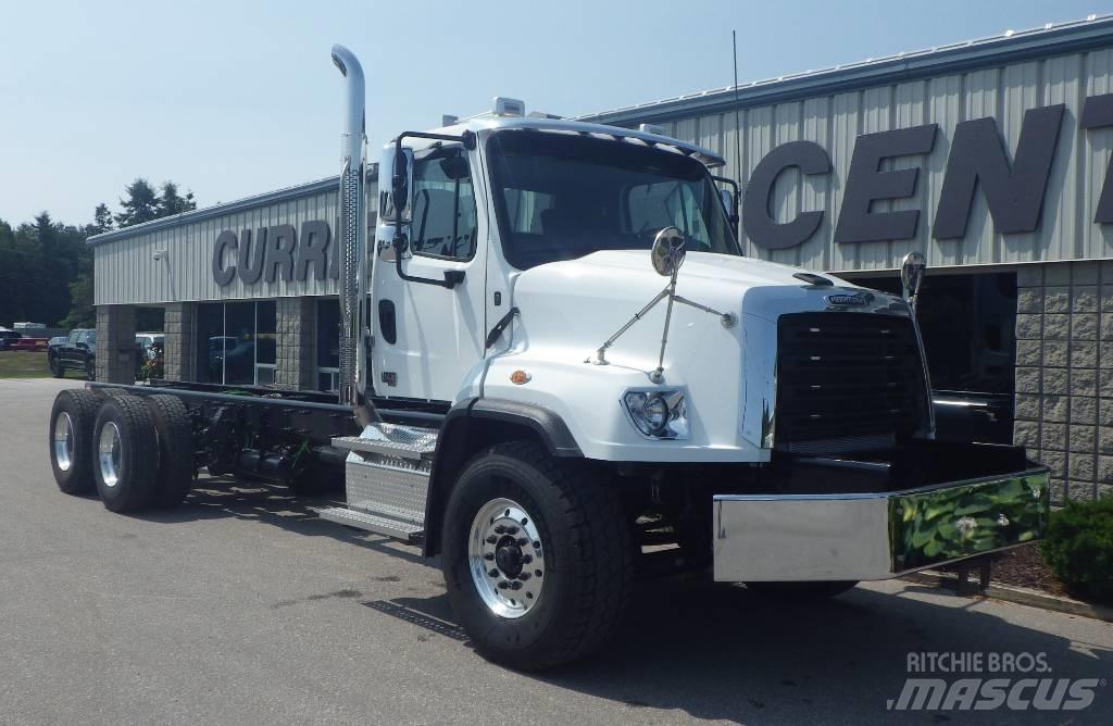 Freightliner 114 SD Šasija ar kabīni