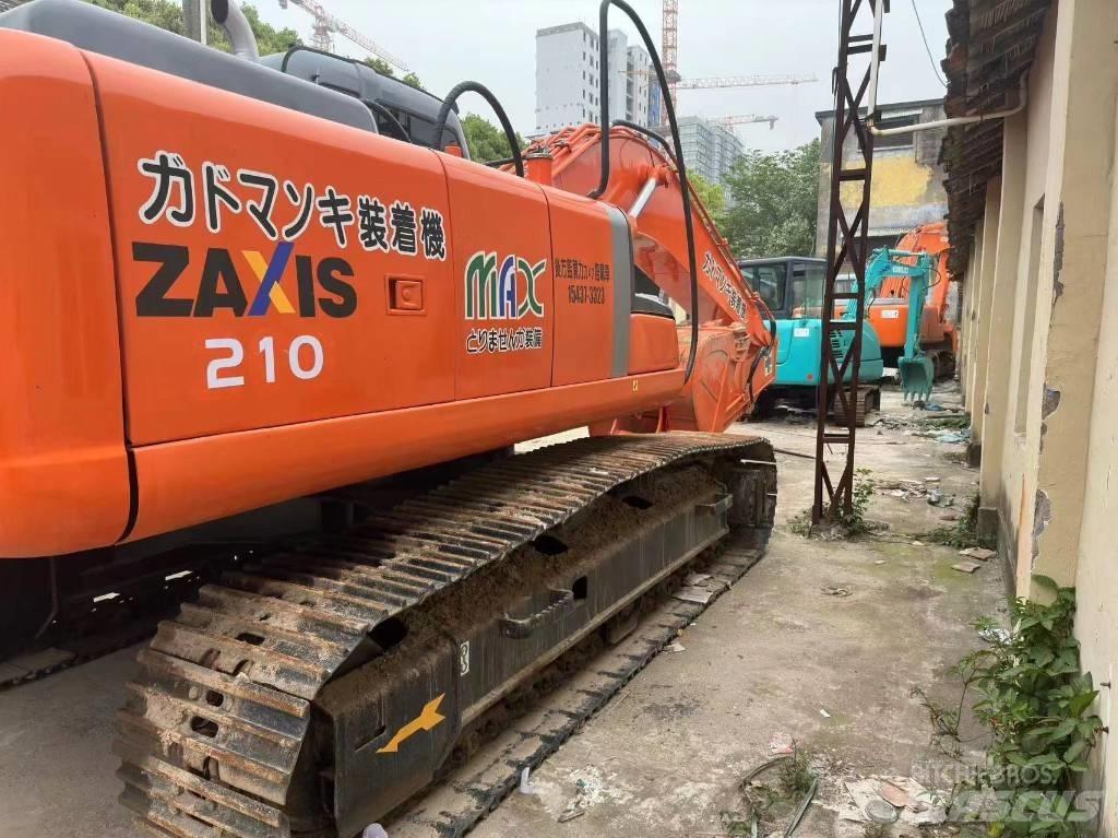 Hitachi ZX 210 Kāpurķēžu ekskavatori
