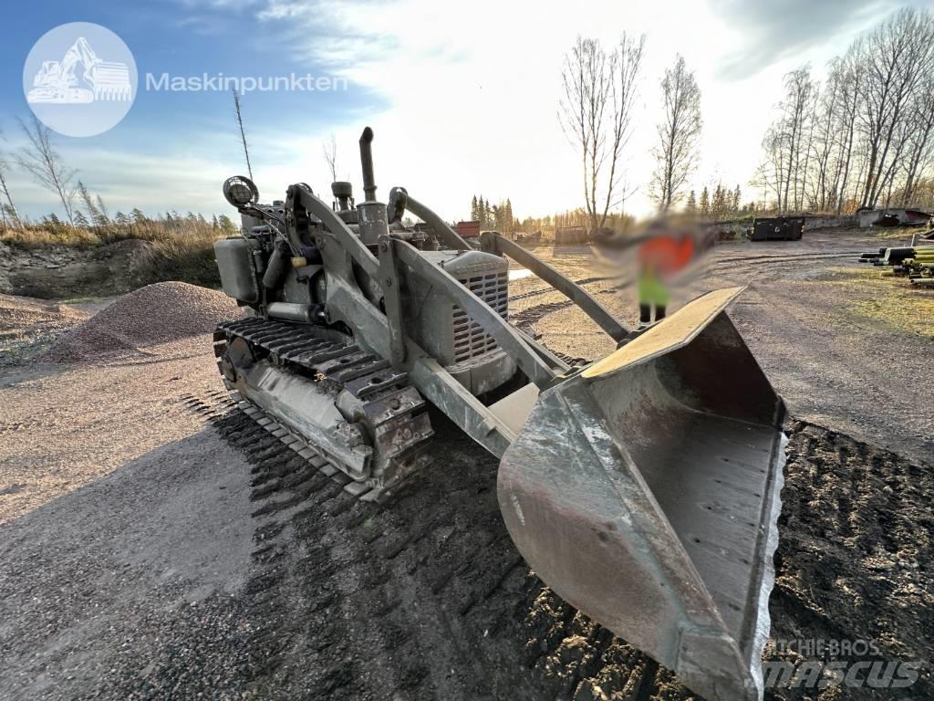 CAT 955 Kāpurķēžu iekrāvēji