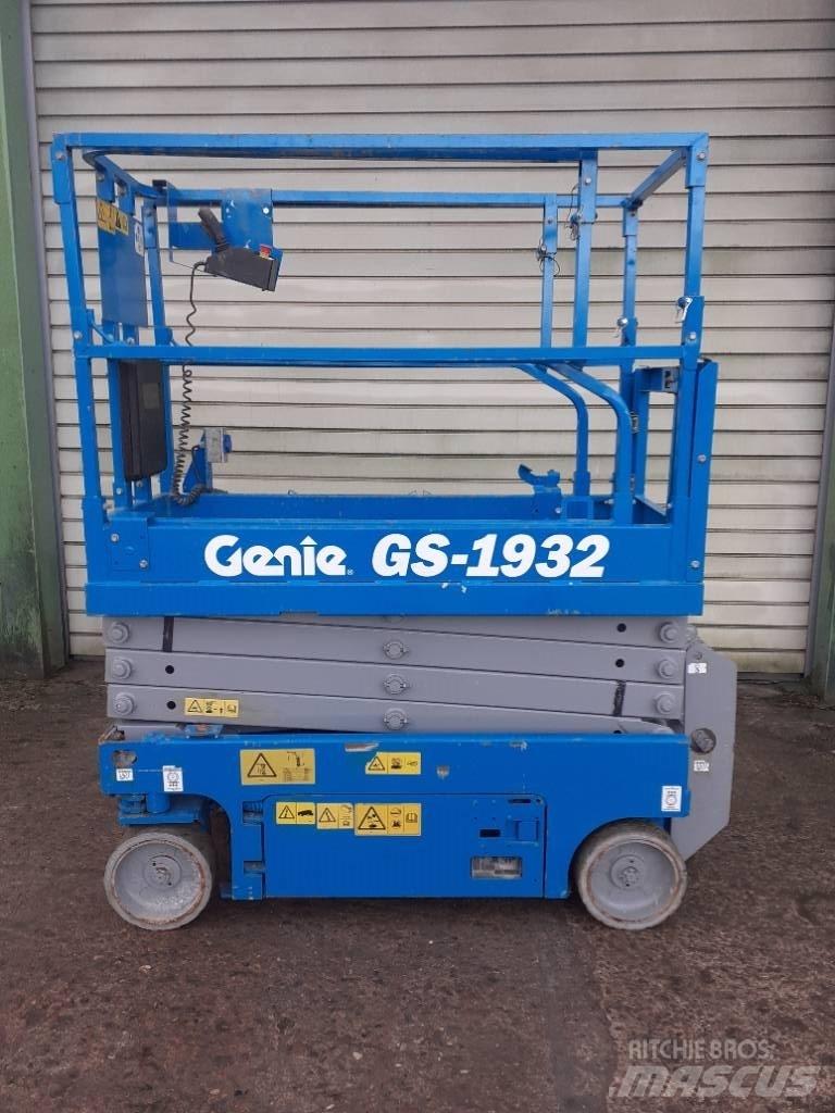 Genie GS 1932 Šķerveida pacēlāji