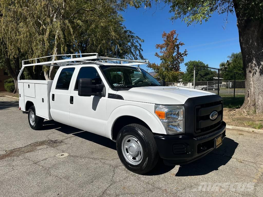 Ford F 350 Vieglais kravas automobilis/izkraušana no sāniem