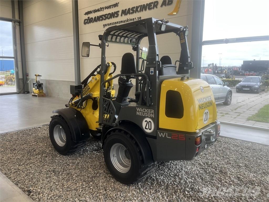Wacker Neuson WL 25 Iekrāvēji uz riteņiem