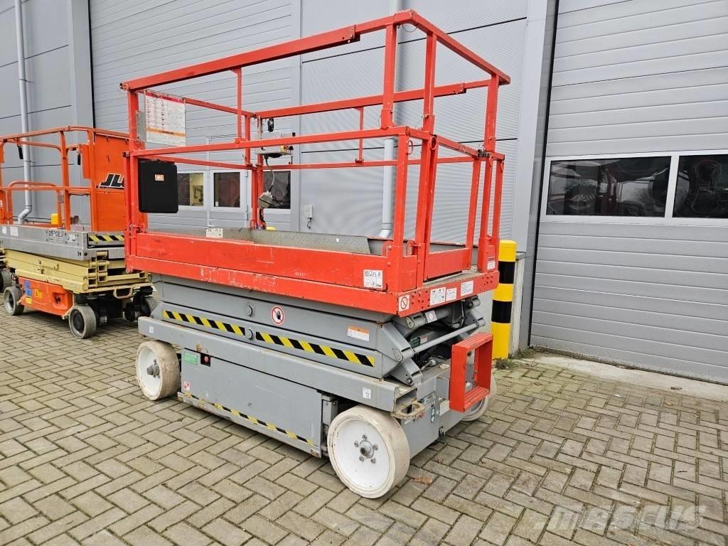 SkyJack SJ 4620 Šķerveida pacēlāji