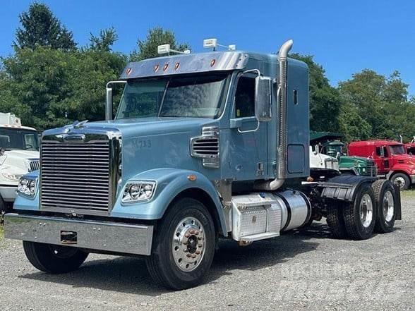 Freightliner 122SD Vilcēji