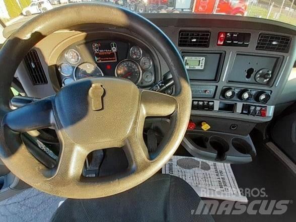 Kenworth T680 Vilcēji